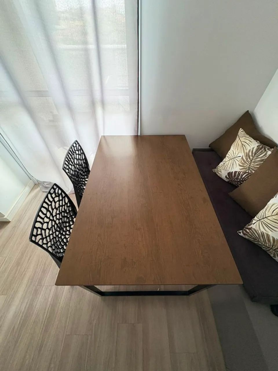 Mesa 4 lugares - Excelente estado - Foto 2
