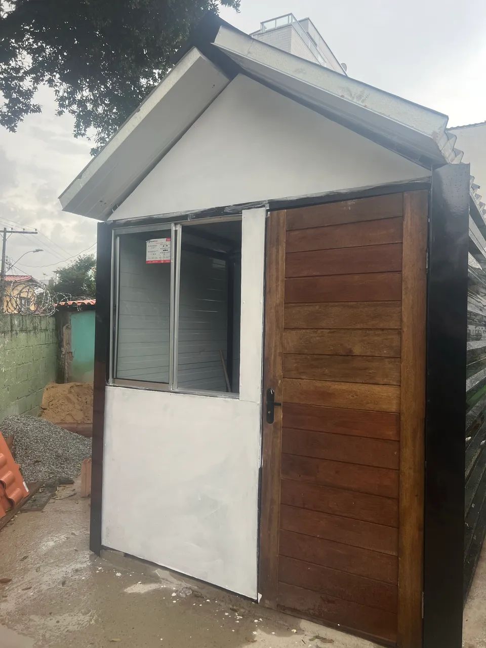 Vendo chalé pronto pra ser instalado no seu terreno  - Foto 2