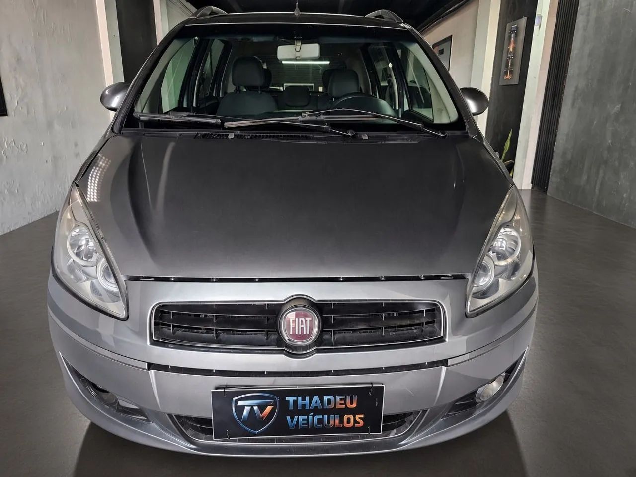 Fiat Idea Attractive 1.4 Fire Flex 8V 5P 2012 - Foto 2