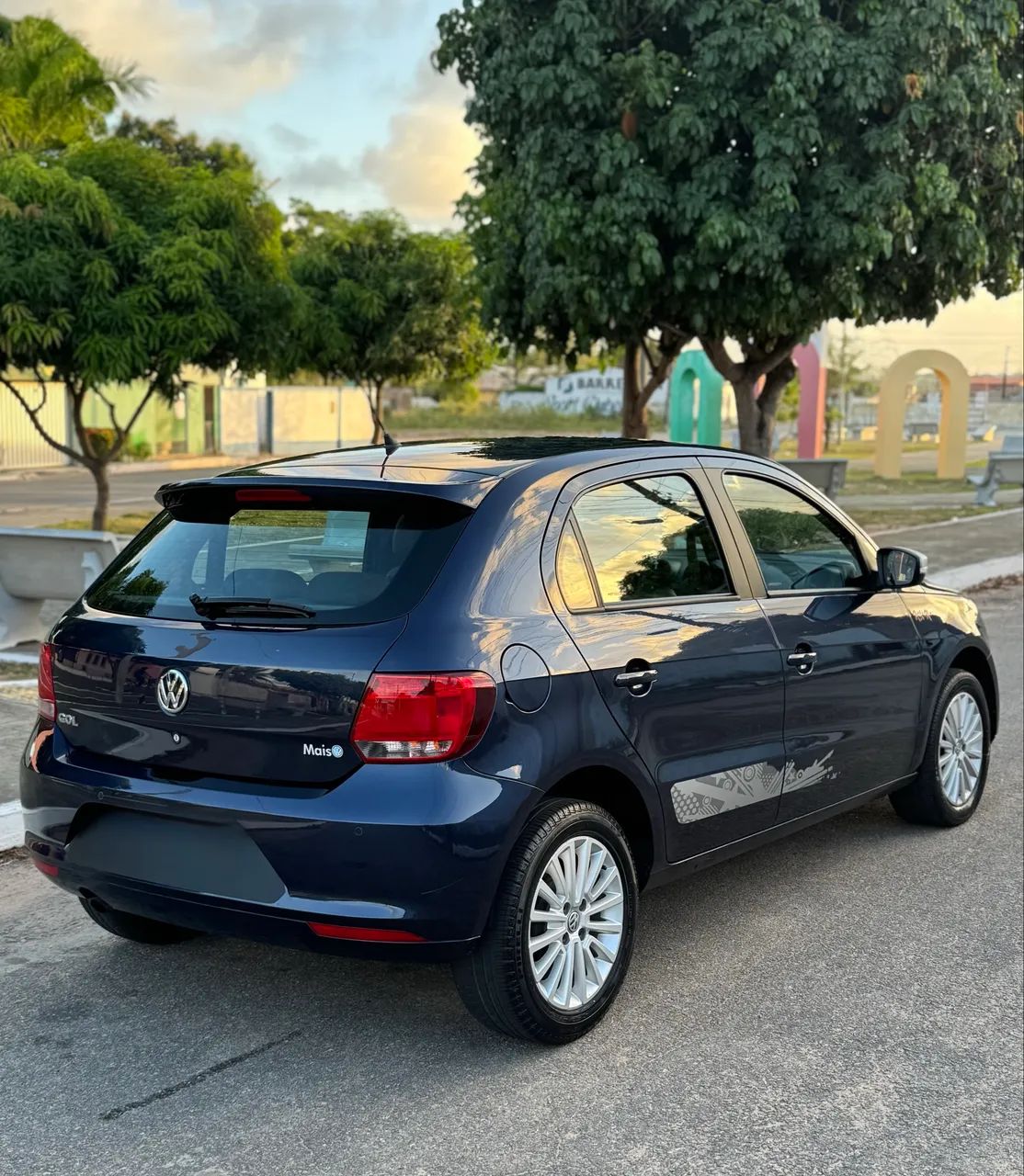 Volkswagen Gol GOL ROCK IN RIO 1.0 MI TOTAL FLEX 8V 5P 2016