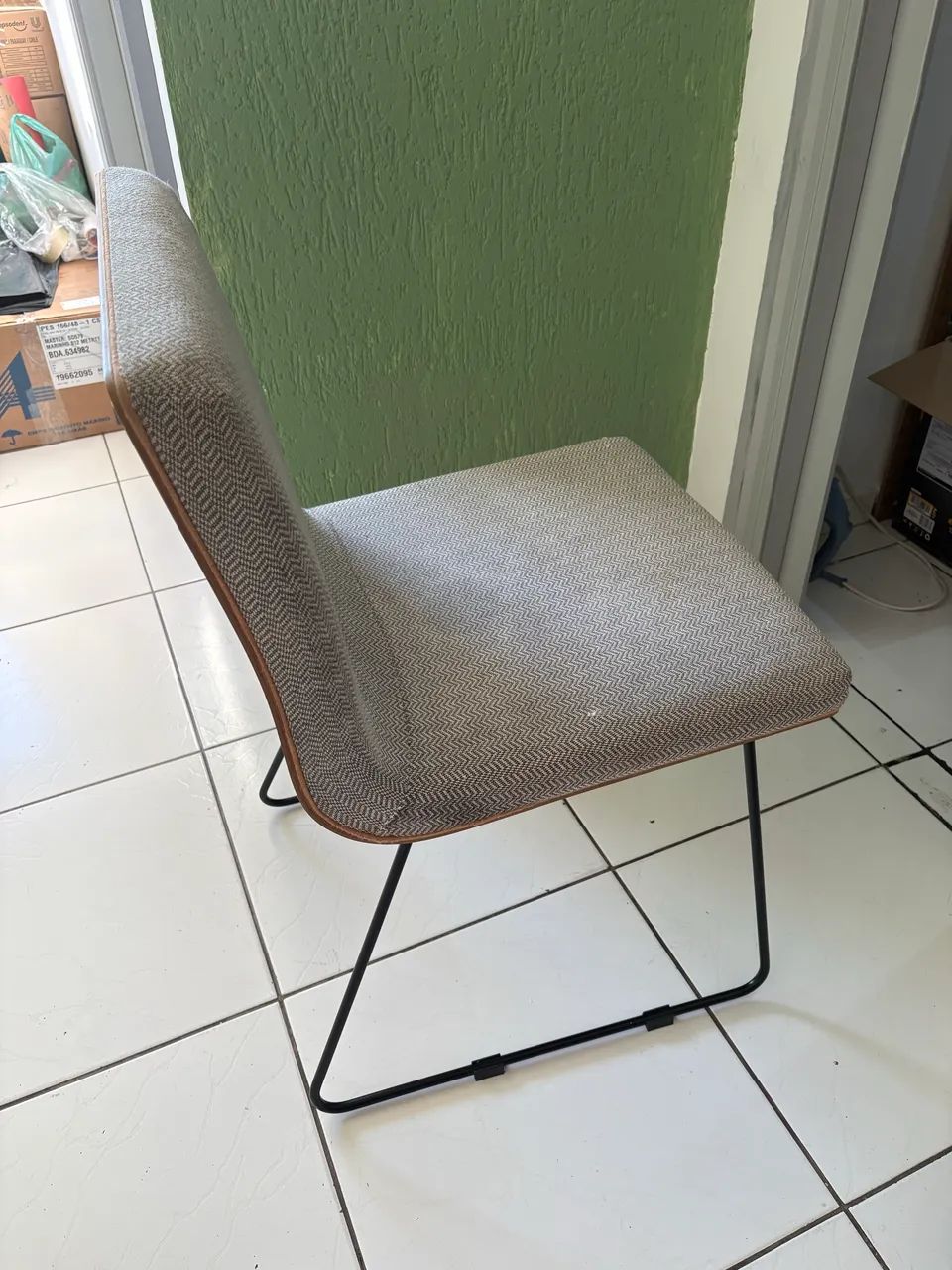 Mesa laca com vidro e ferro 6 lugares  - Foto 2