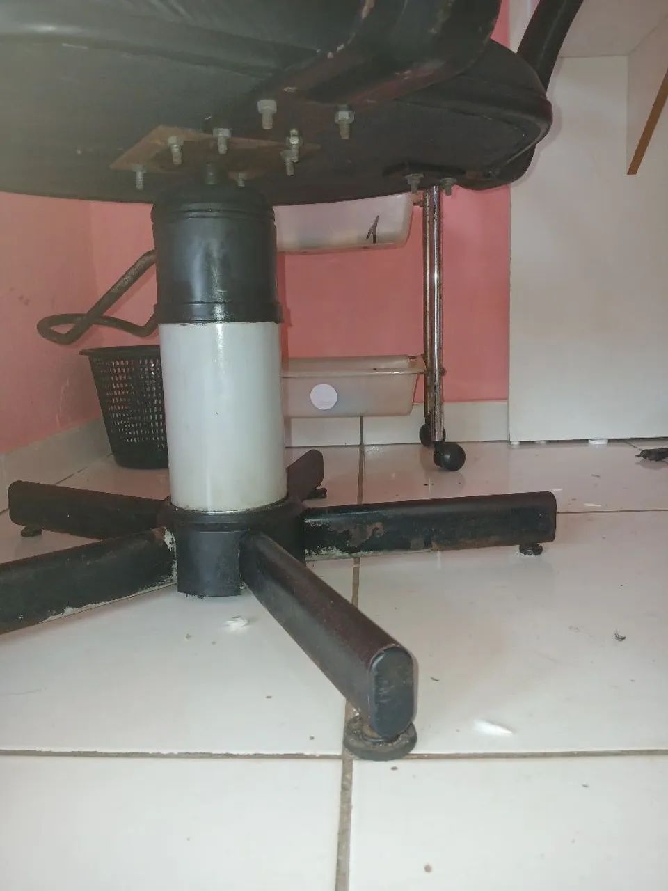Vendo cadeira de salão - Foto 2
