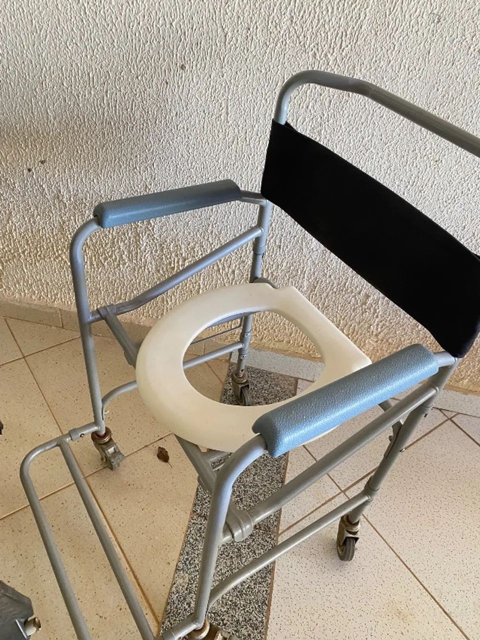 Cadeiras de Rodas e Banho  - Foto 3