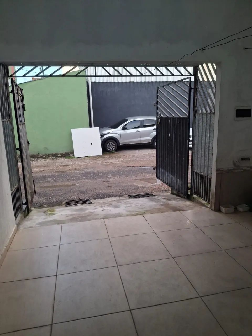 Vendo casa a um passo do supermercado preço Baixo - Foto 4