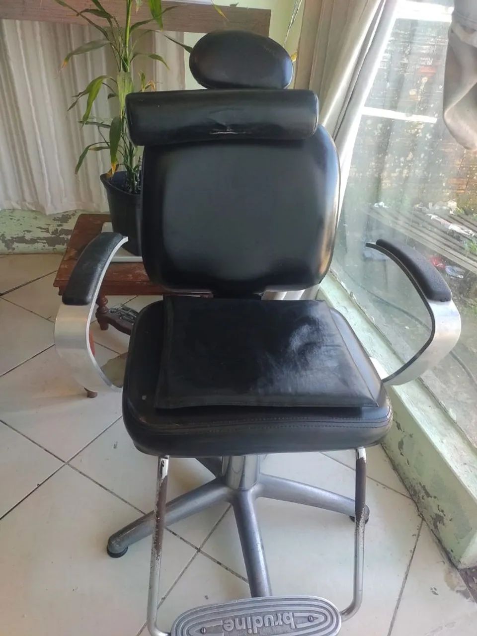 Cadeira profissional para barbeiro e lavatório  - Foto 3