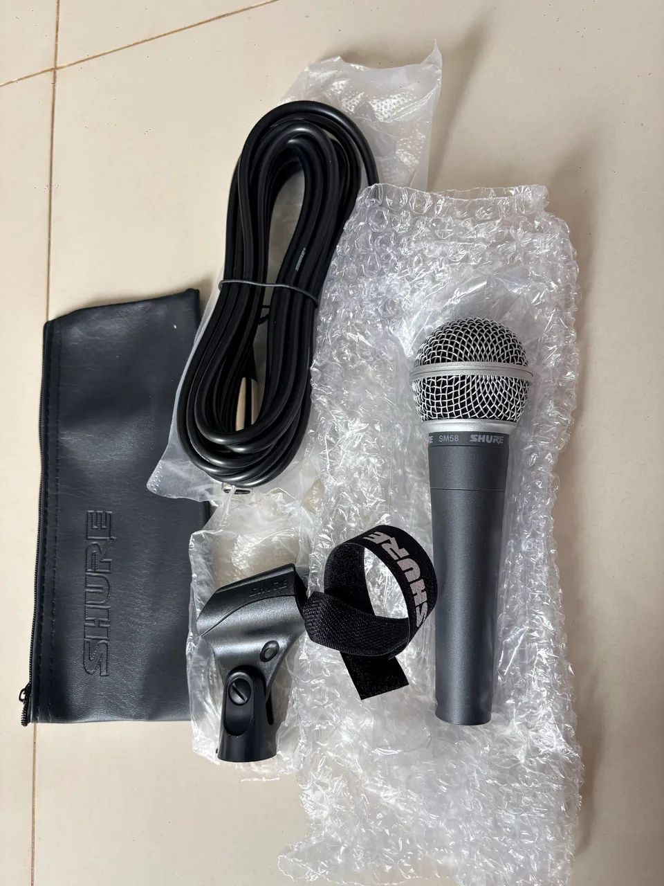 Preço promocional de Microfone Shure SM58, original, Dinâmico Cardioide Original - Foto 2