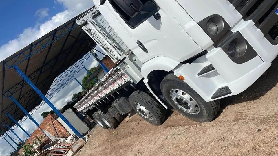 Vendo caminhão bitruck no boleto.  - Foto 3