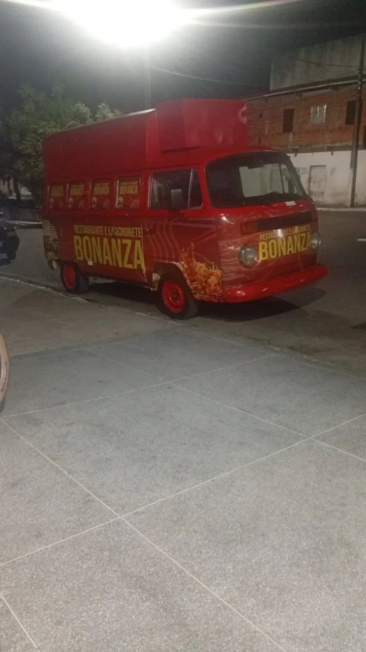Volkswagen Kombi Standard/ Luxo/ Serie Prata 1979