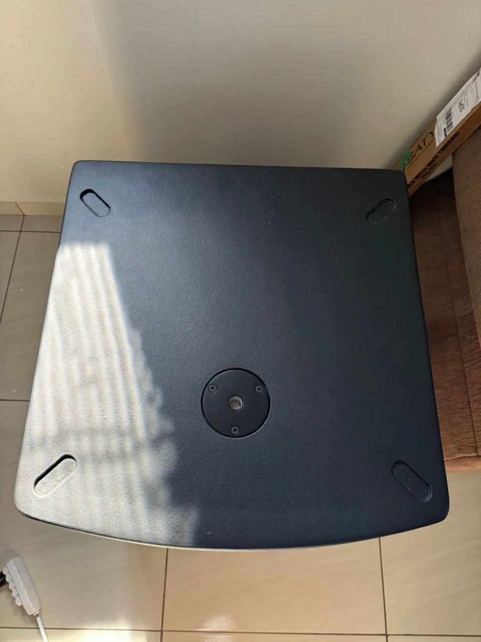 Caixa acústica JBL EON 718s  - Foto 5