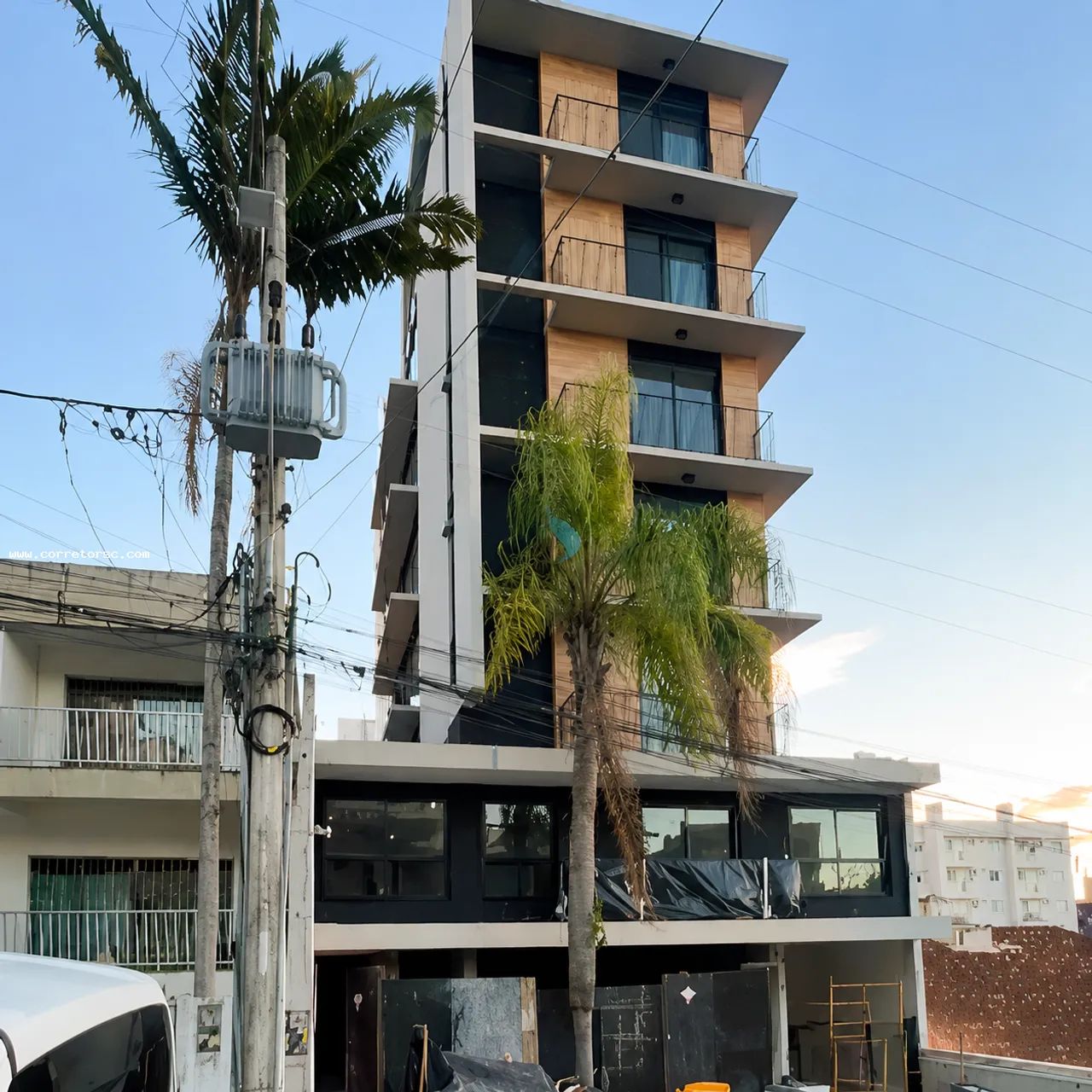 Studio para Venda em Florianópolis, Pantanal, 1 suíte, 1 banheiro