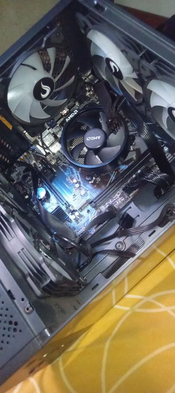 Kit Upgrade: Processador Ryzen 5 5600GT + Placa-mãe Gigabyte A520M K V2 - Foto 2