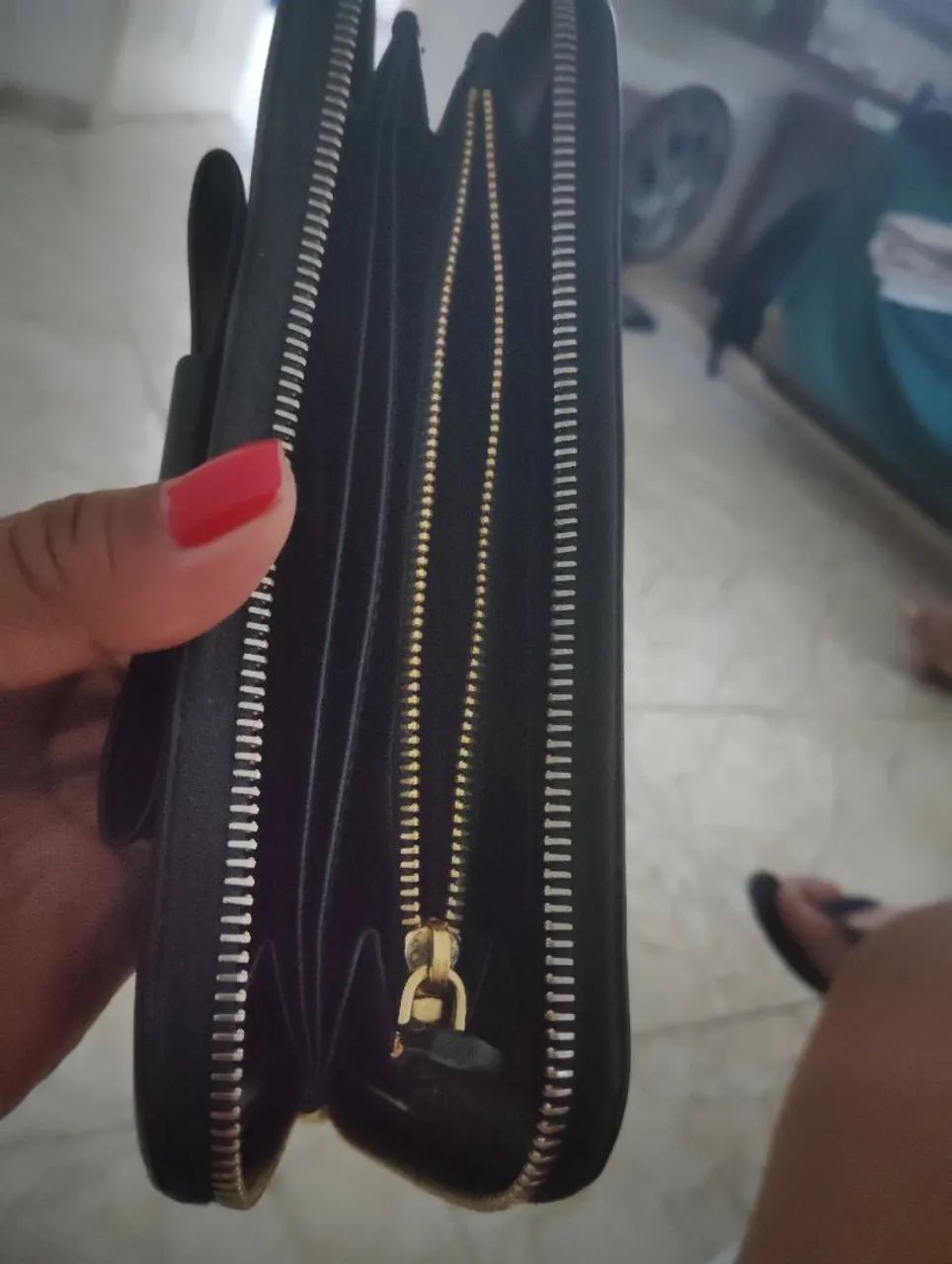Uma carteira da Prada bem conservada  - Foto 3