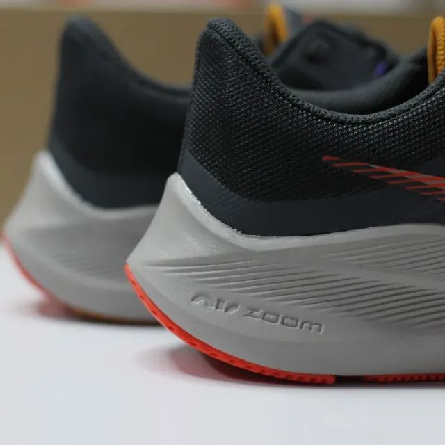Tênis Nike Zoom Winflo 8 - 41/42 - Original - Lindo - Foto 6