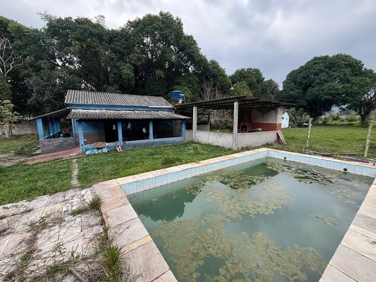 Mini sítio com duas casas  Terreno 5.700 m² (documentado)