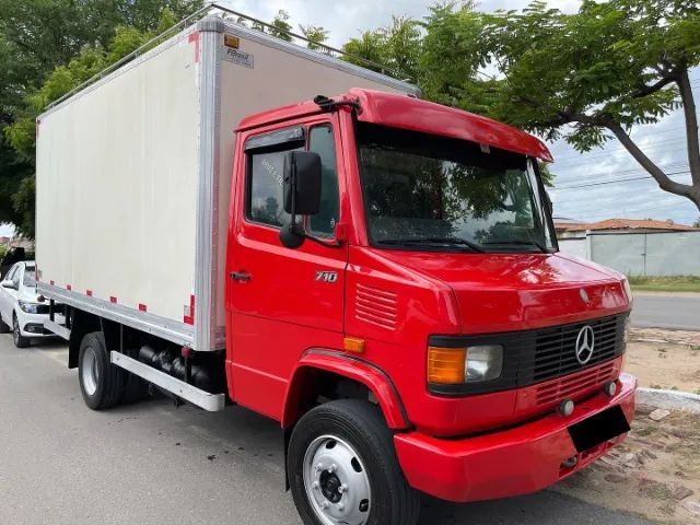 Mercedes 710 plus bau 2012