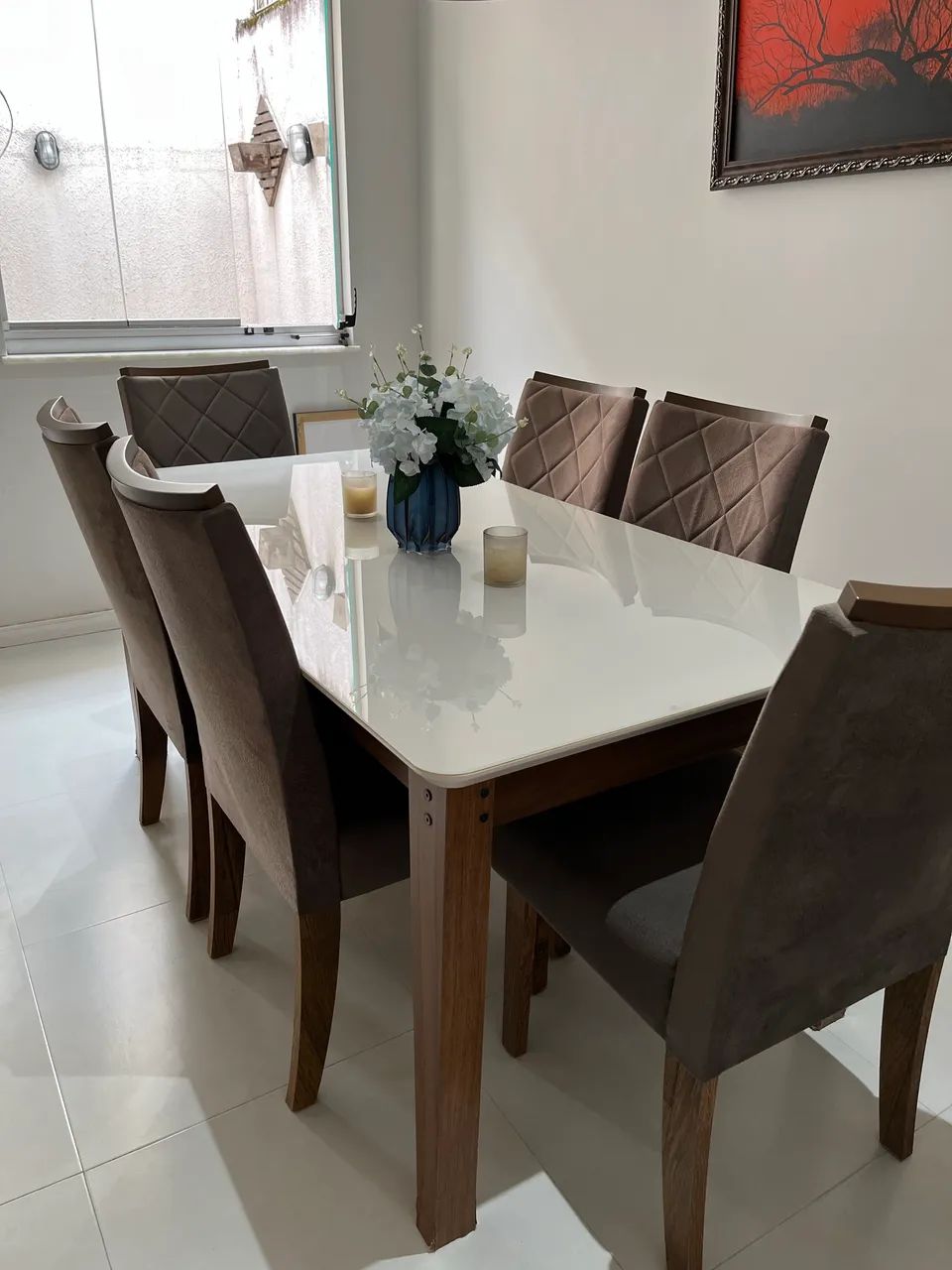 Vendo mesa de tampo de vidro com 6 cadeiras acolchoadas  - Foto 2