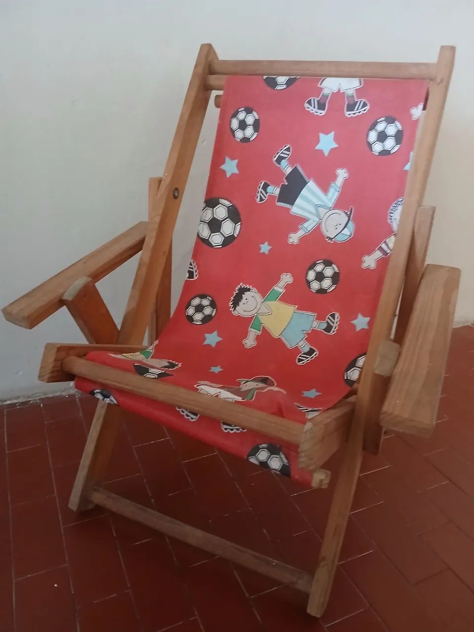 Cadeira preguiçosa de madeira tamanho infantil  - Foto 2
