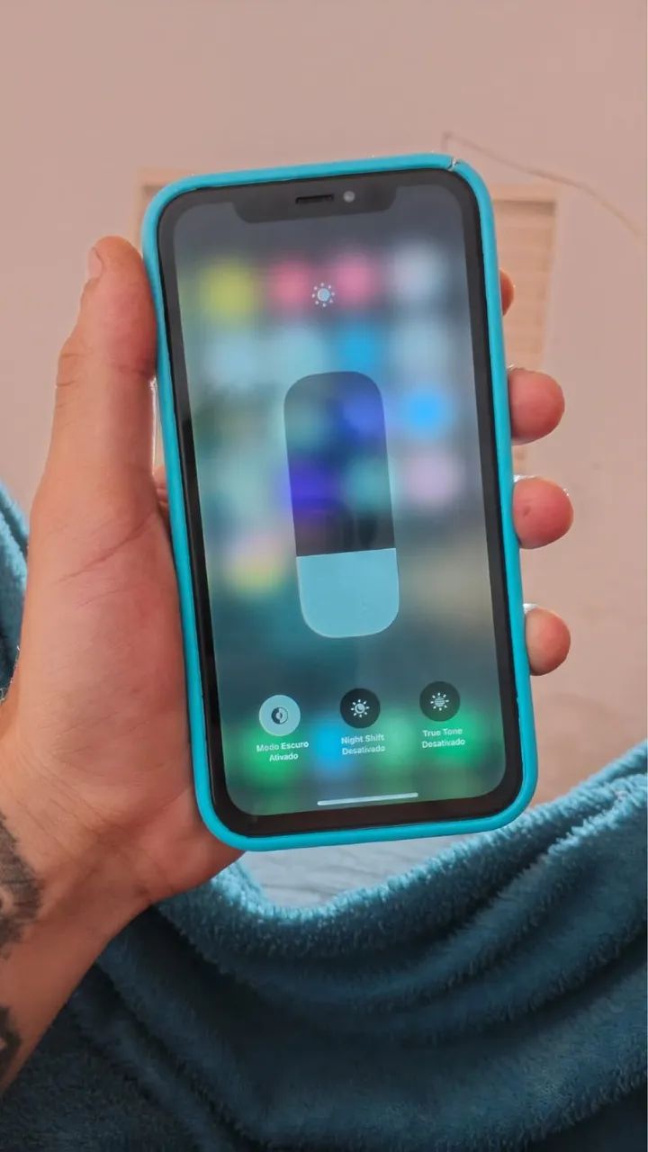 VENDO IPHONE XR 64 gb