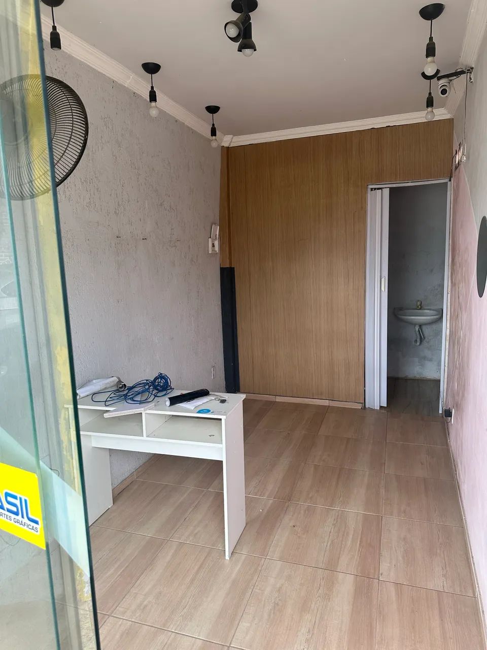 Loja Comercial no Centro - Água, Luz e Wi-Fi Grátis - Foto 3