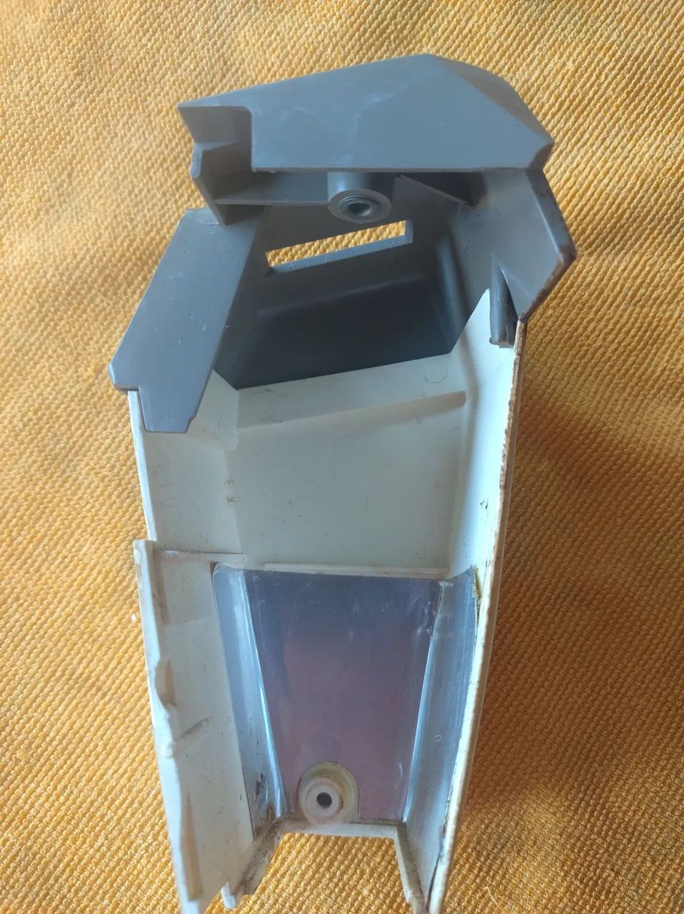 Tampa plástica  do farolete máquina Singer  - Foto 4