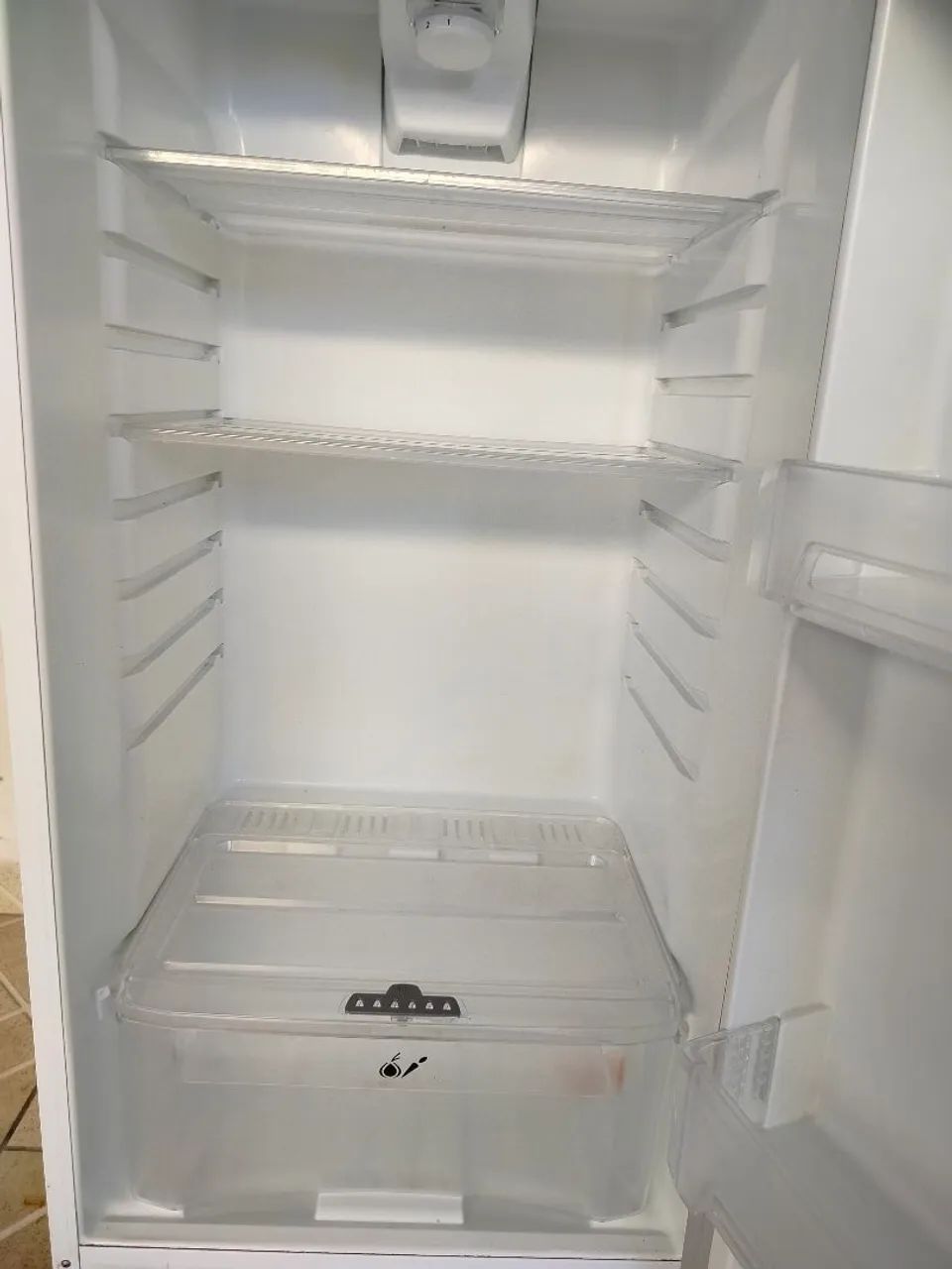 Vende se Geladeira - Funcionando normalmente  - Foto 5
