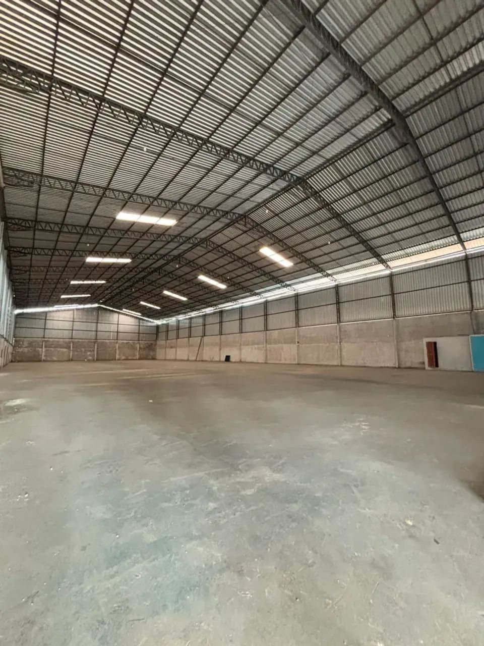 ALUGO GALPÃO 2300 M2 NO TURISMO - Foto 5