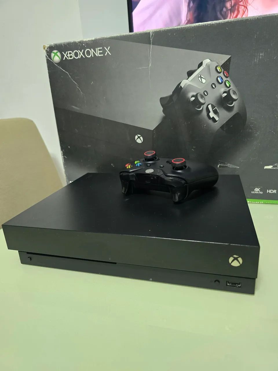 Xbox one x ( com defeito) - Foto 2