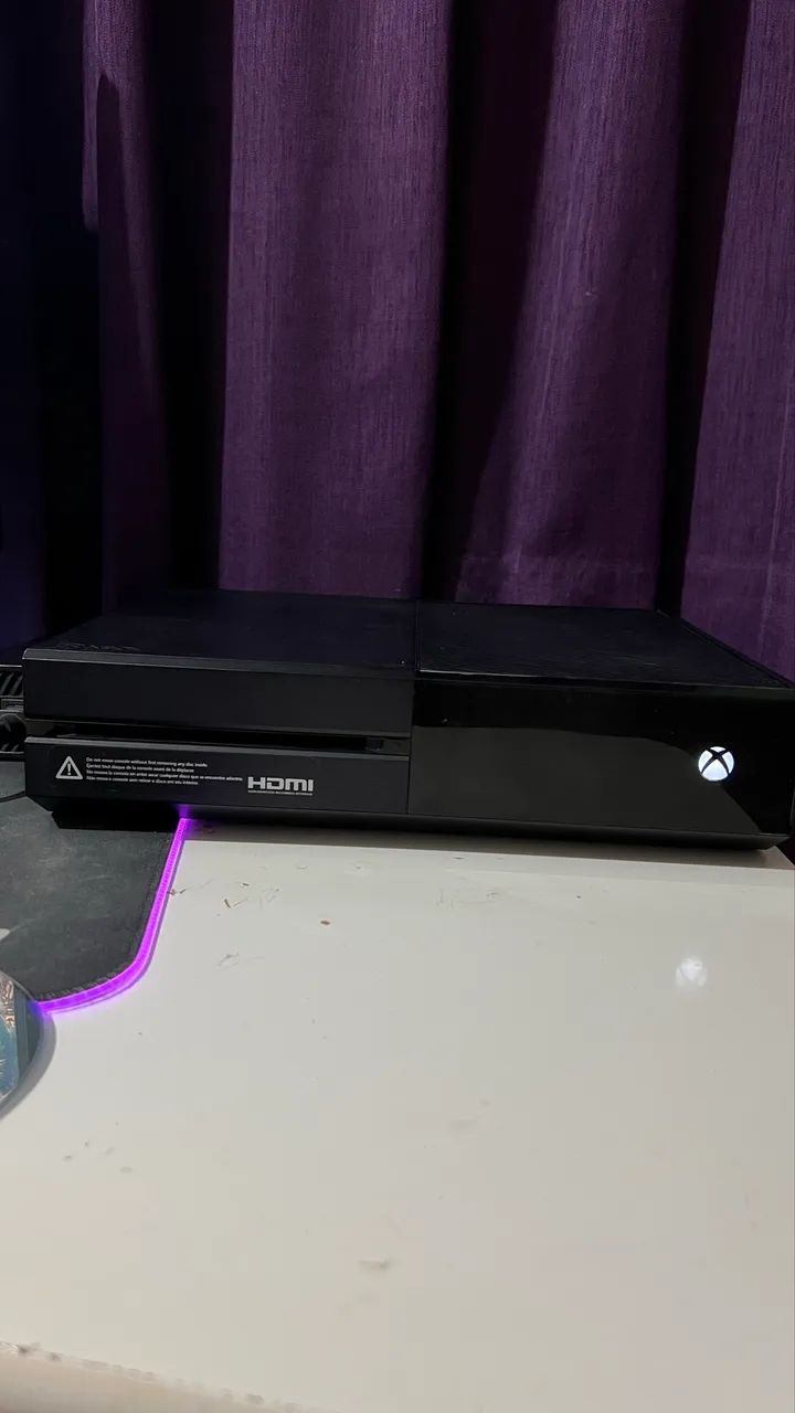 Xbox One 1Tb com caixa funcionando perfeitamente - Foto 2