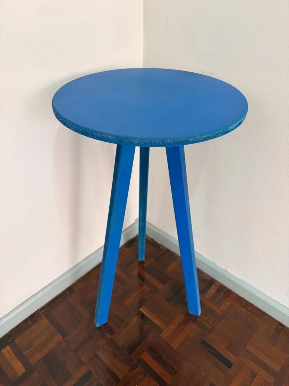 Vende-se mesinha 