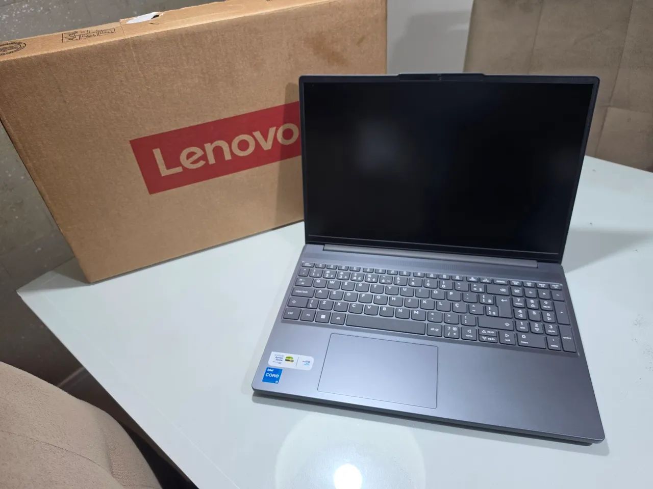 Notebook Lenovo i5 13° 8gb DDR5 256gb SSD