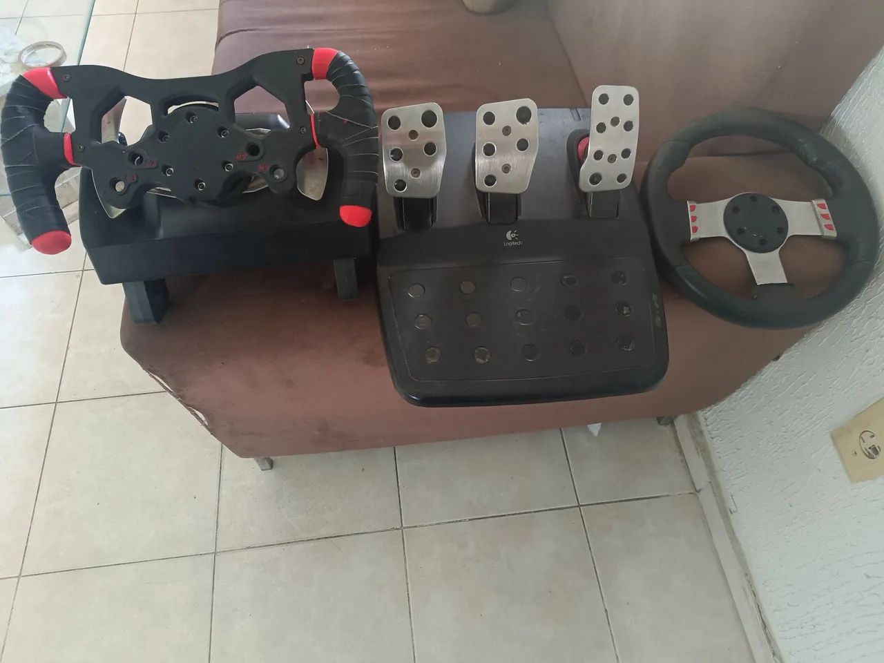 LOGITECH VOLANTE G27 + ADDON FORMULA 1 - Foto 2