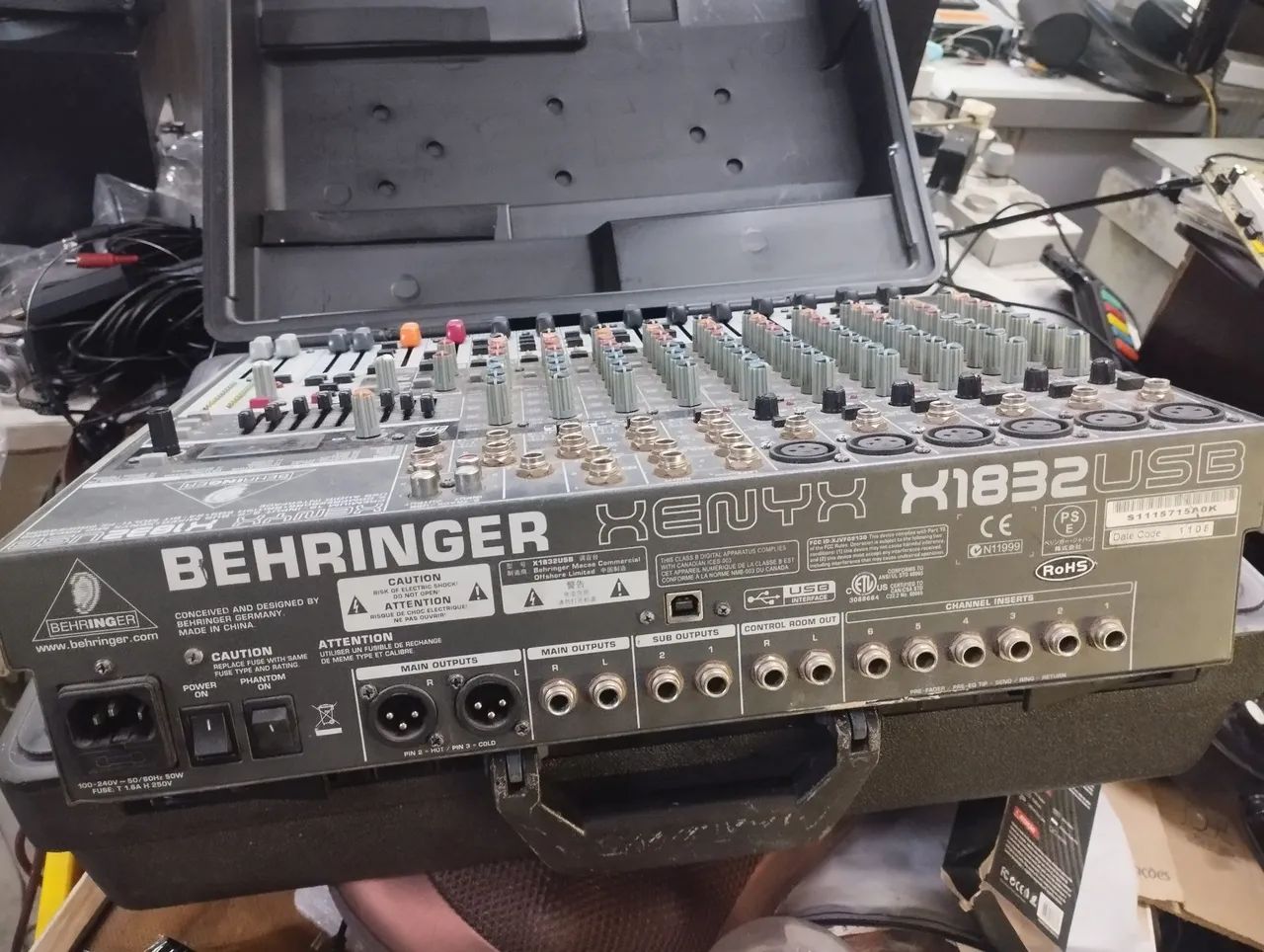 Mesa Behringer X1832usb reparo - Foto 2