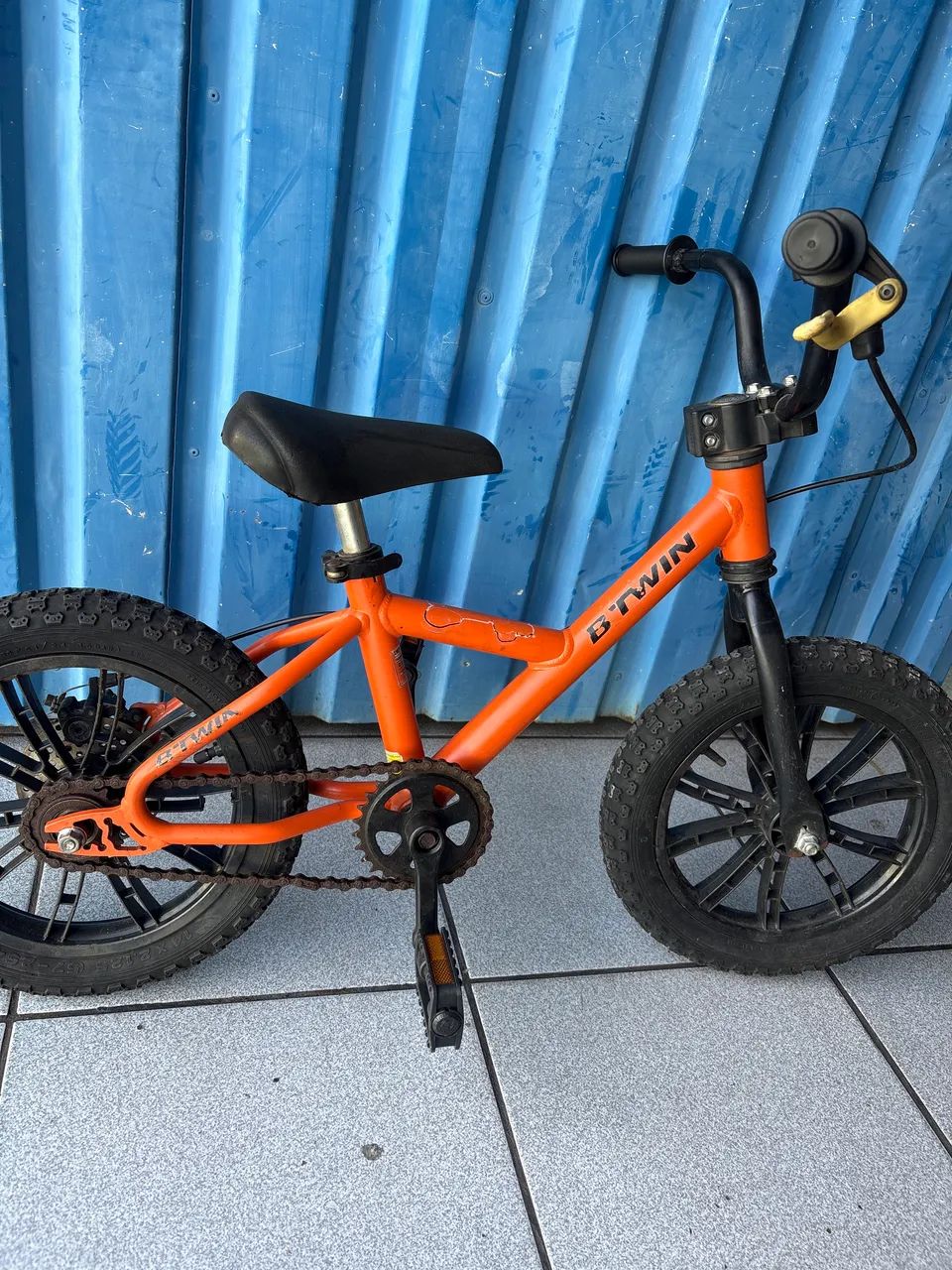 bicicleta b-twin aro 14