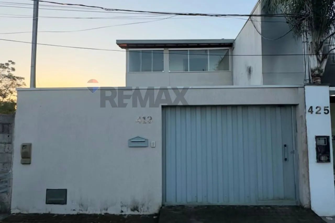 Casa com 4 quartos sendo 1 suíte no bairro São José