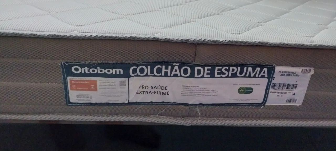 Colchão e cama 