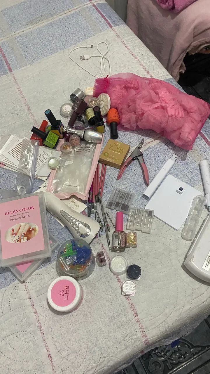 Desapego de materiais de unhas 