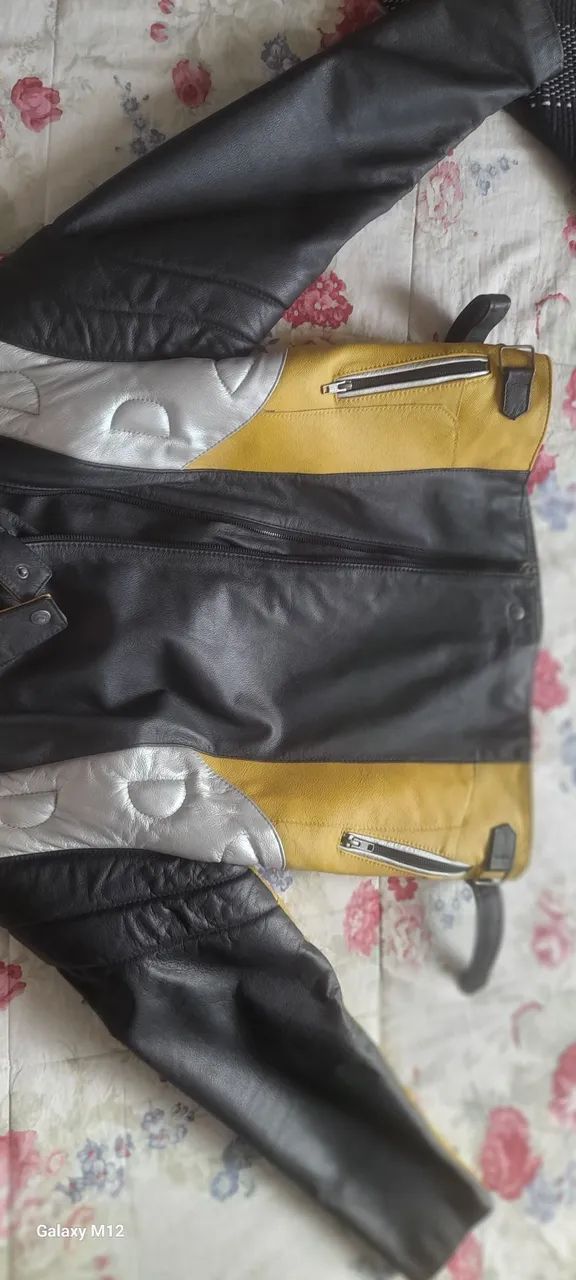 Jaqueta feminina 100% couro motociclista. - Foto 5