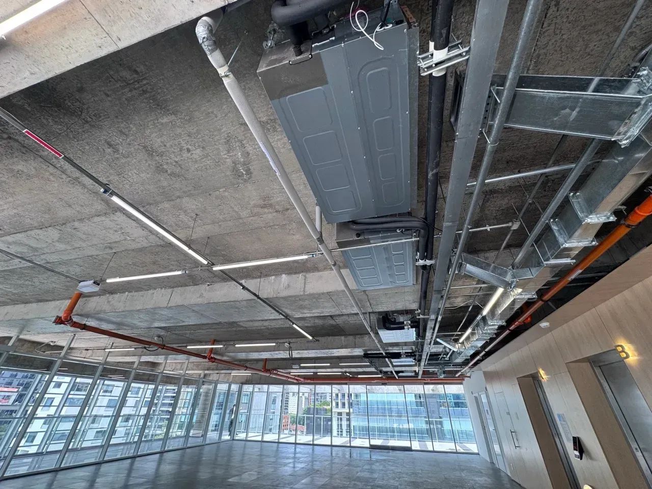 Escritório para alugar na Vila Olímpia 730 m² 4 banheiros piso elevado e A.C . - Foto 2