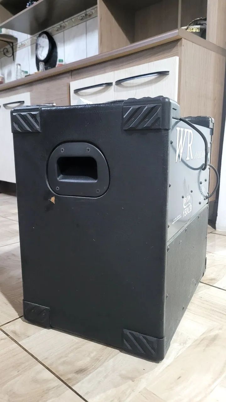 Amplificador Cubo P/ BAIXO Iron 150cb  - Foto 4