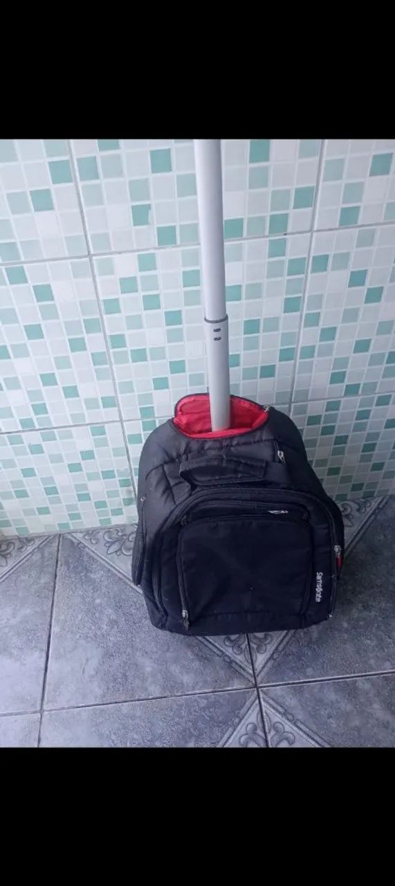 Mochila com rodinhas 