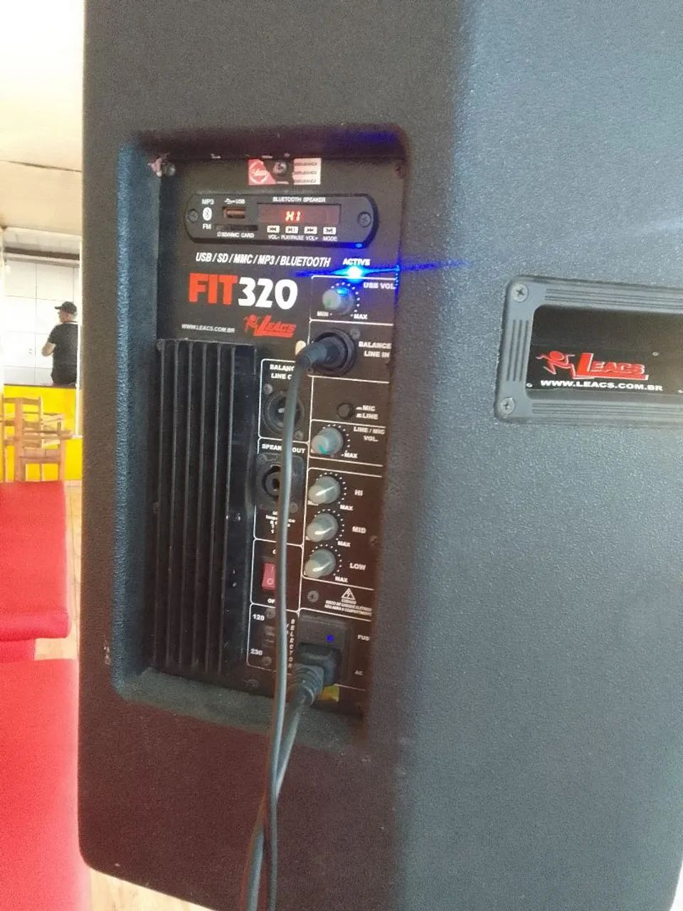 Vendo caixa ativa leacs 200w.. *33 - Foto 2