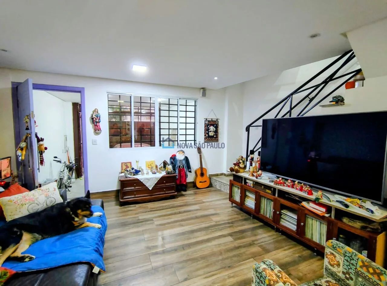 Casa/ Vila Mariana, com 3 dormitórios, 1 suíte, 1 vaga e jardim - Foto 2