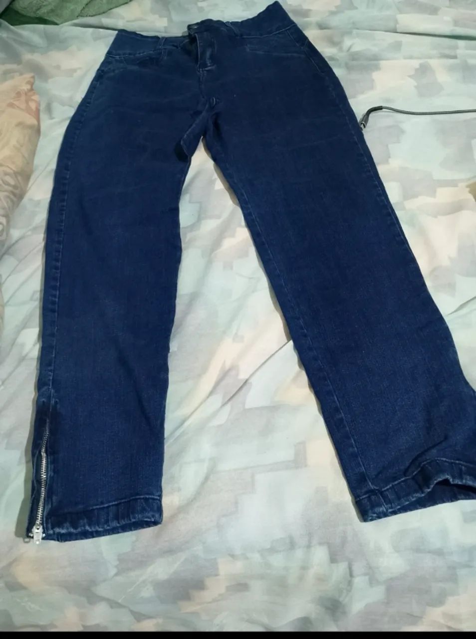 Bolsas e roupas novas  - Foto 3