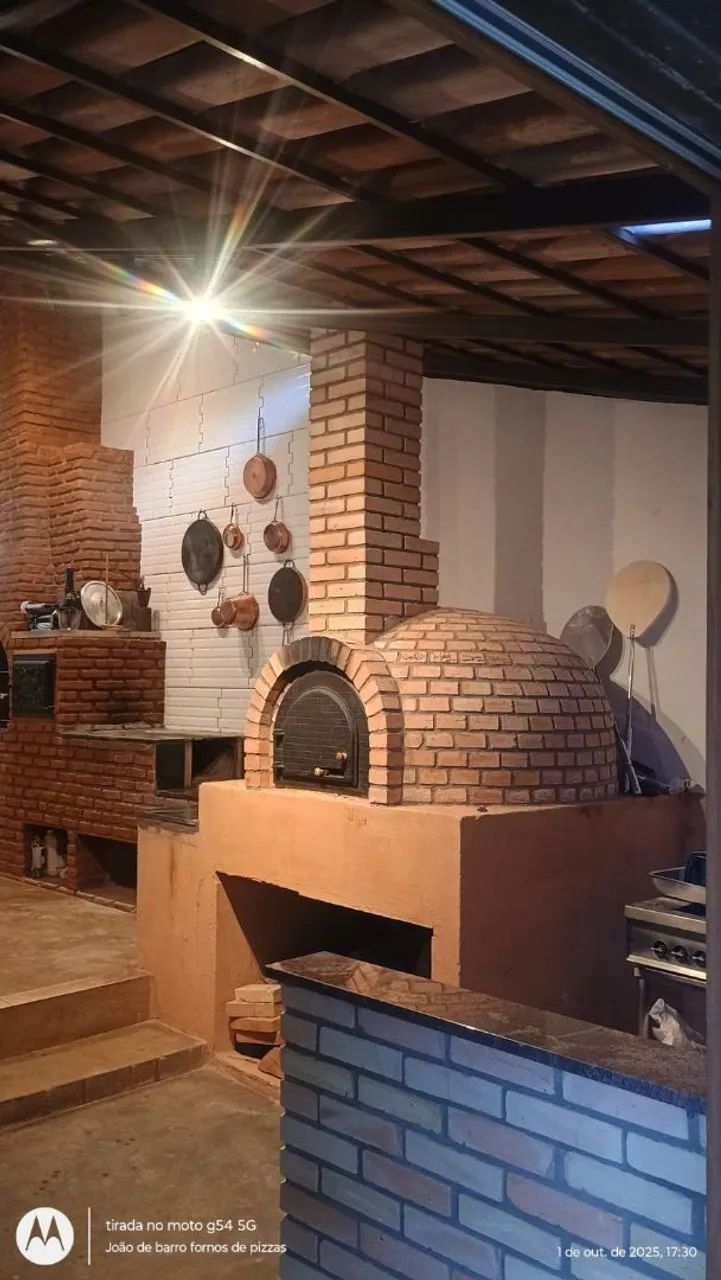 Forno a lenha sob medida e churrasqueira 
