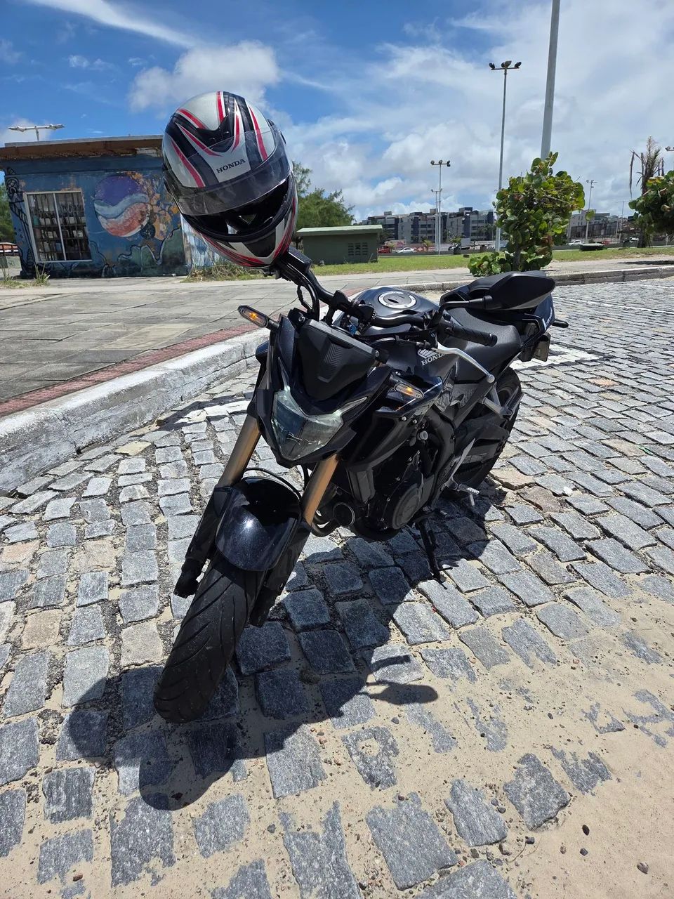 CB500f novíssima 