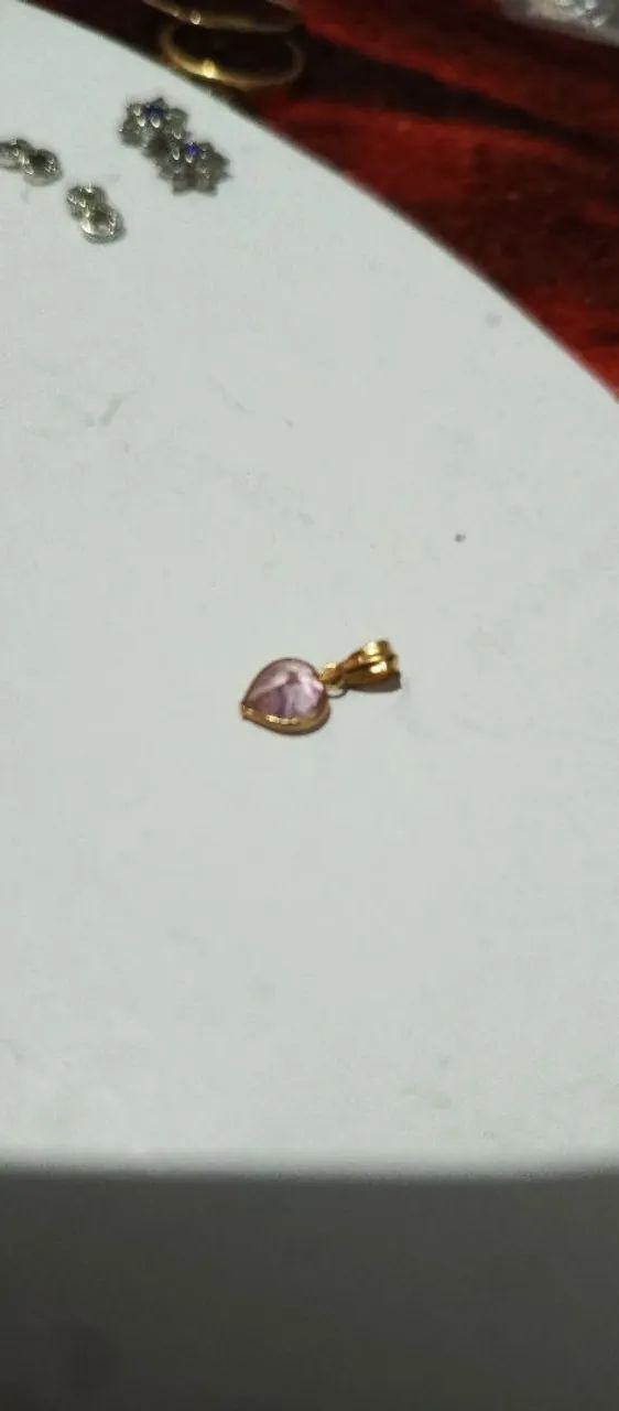 PINGENTE DE OURO 18K FORMA DE CORAÇÃO 