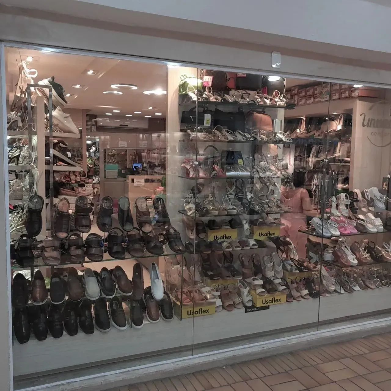 Excelente Loja no Tropical Shopping - Foto 3