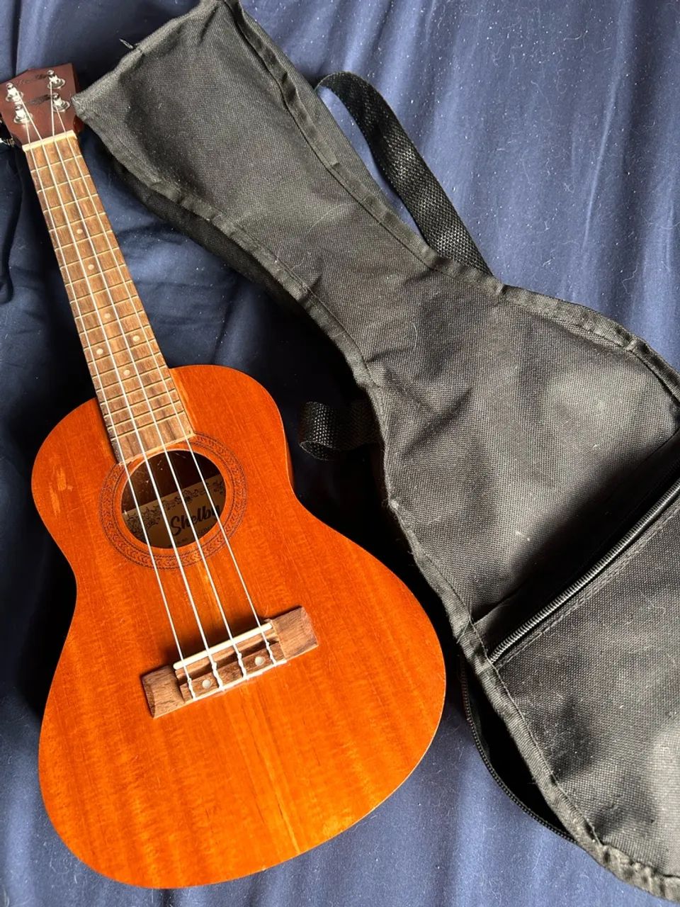 ukulele shelby + capa e acessórios  - Foto 2
