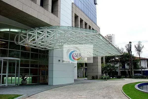 Conjunto Comercial de 220m² com 6 vagas!