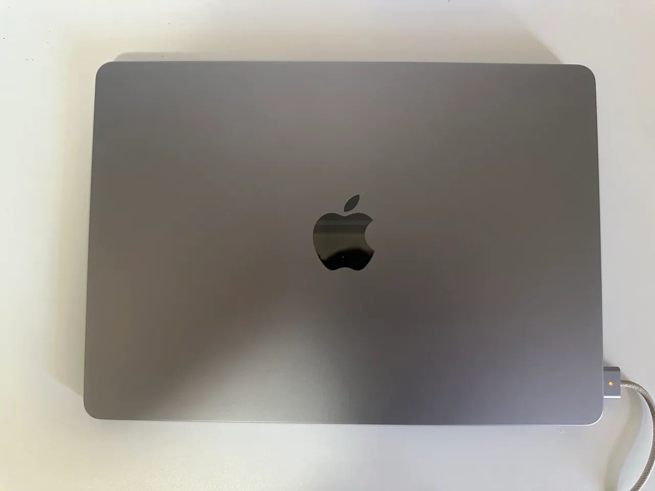MacBook m2 256 gb com mouse apple e hub baseus  - Foto 2